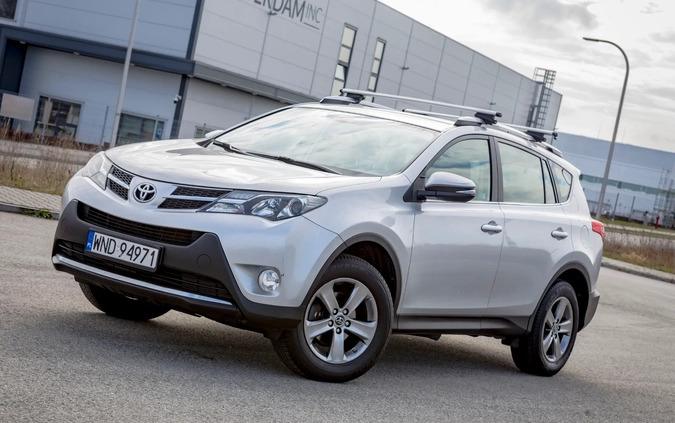 Toyota RAV4 cena 45000 przebieg: 310000, rok produkcji 2015 z Kielce małe 232